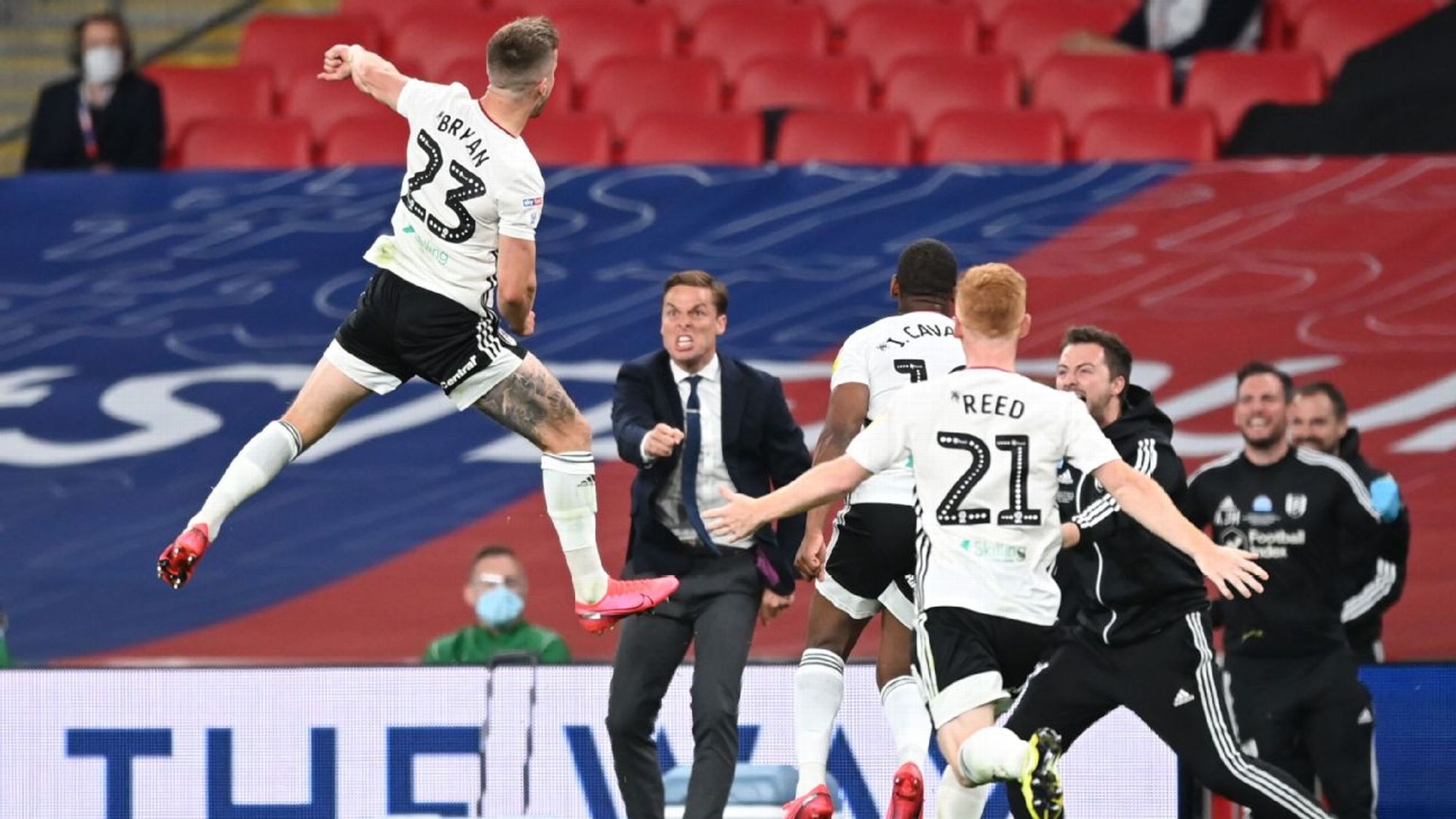 纵观两名选 纵观两名选